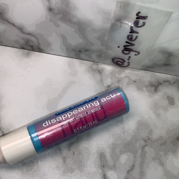 TBS Sealed Disappearing Act Cuticle Remover True Blue Spa BBW - Picture 3 of 8